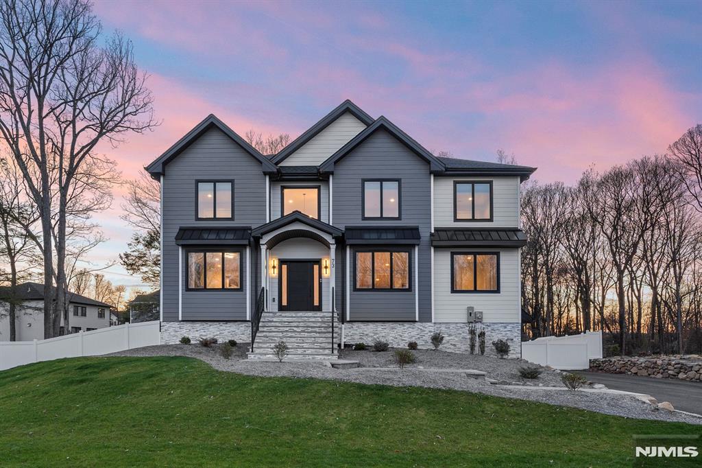 73 Heritage Drive