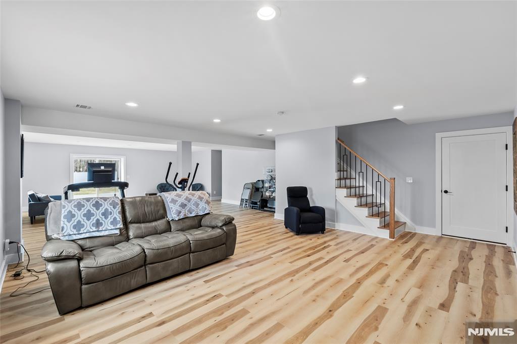 73 Heritage Drive