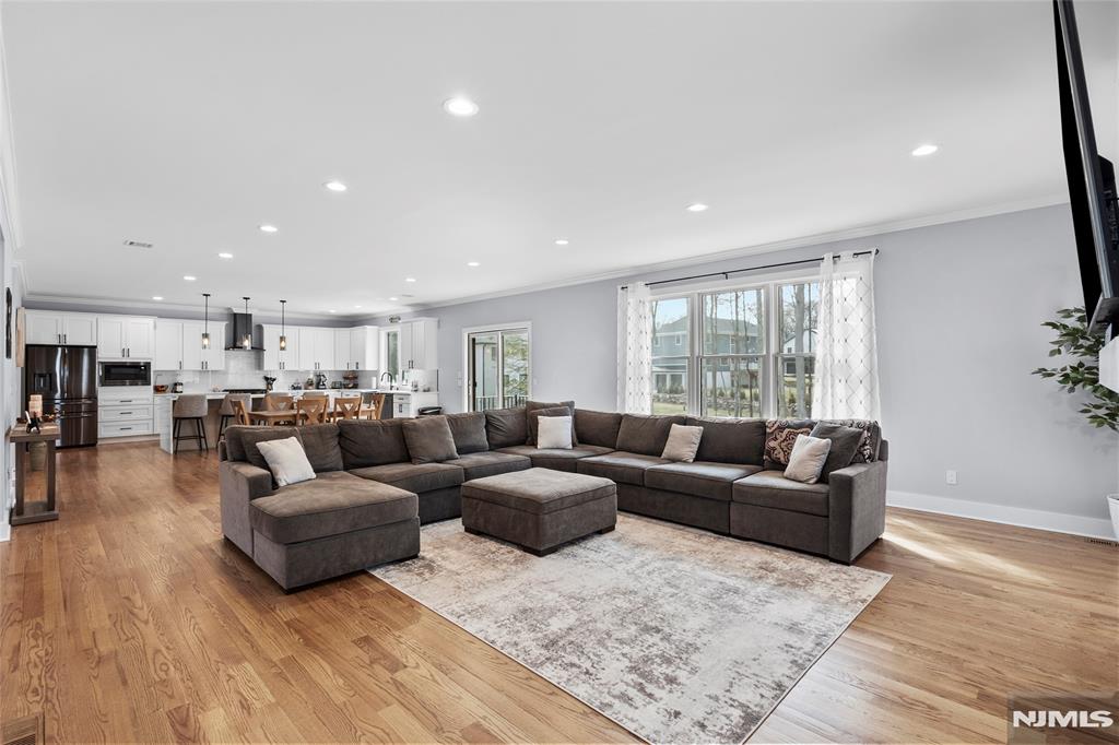 73 Heritage Drive