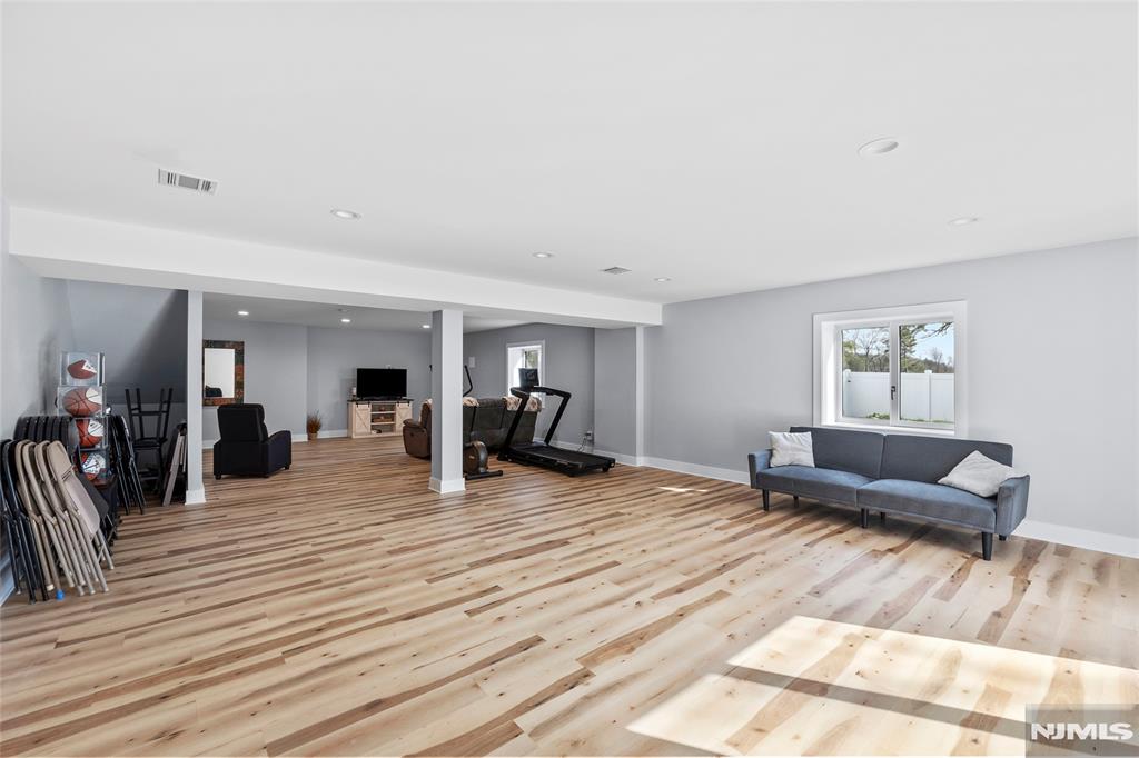 73 Heritage Drive