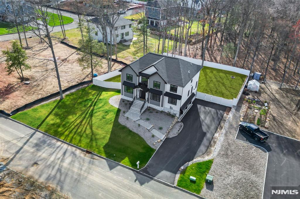 73 Heritage Drive
