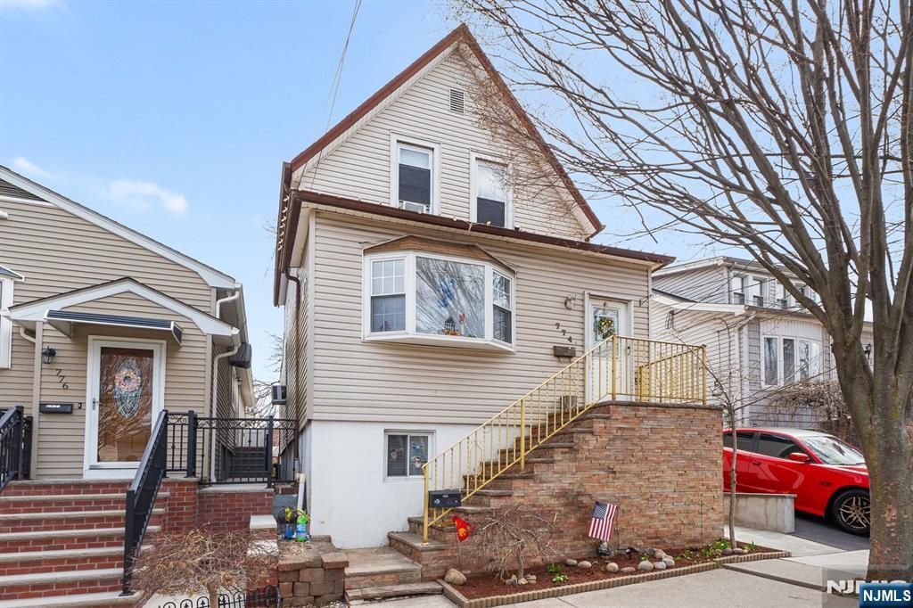 774 8th Street