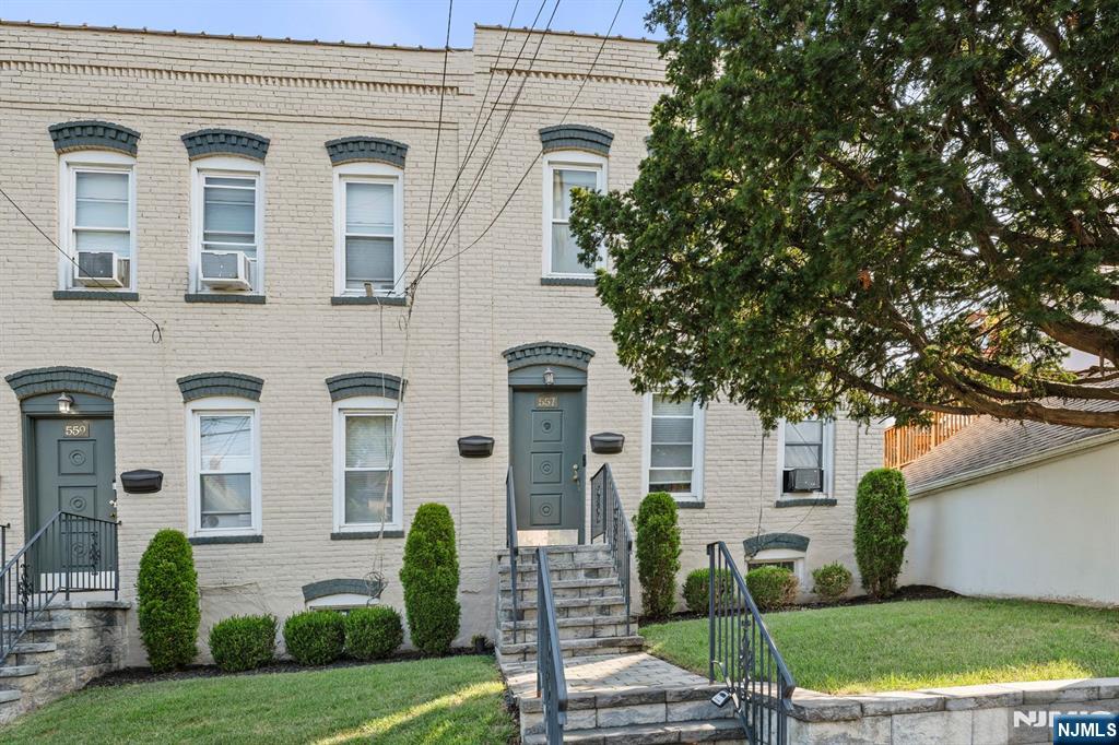 557 Broad Street 2