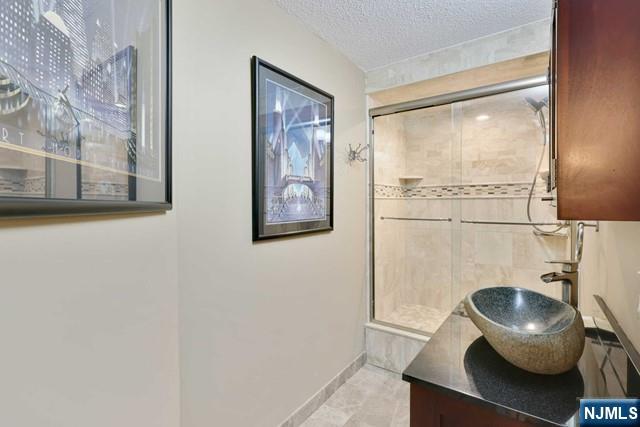 704 Harmon Cove Tower