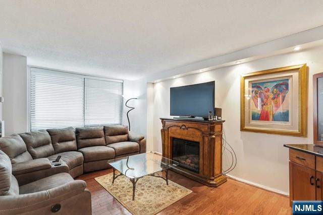 704 Harmon Cove Tower