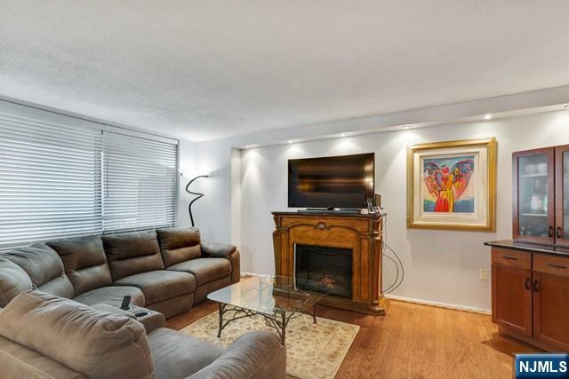 704 Harmon Cove Tower