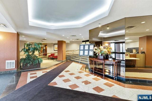 704 Harmon Cove Tower
