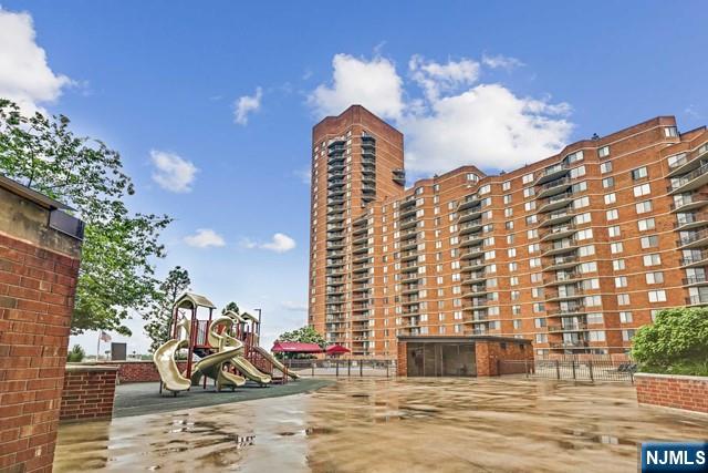 704 Harmon Cove Tower