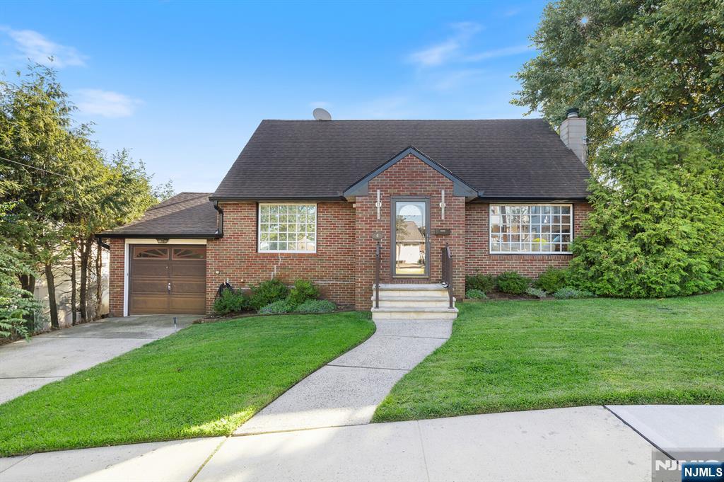 4 Gail Place
