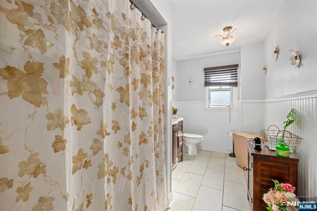 22 Acorn Road