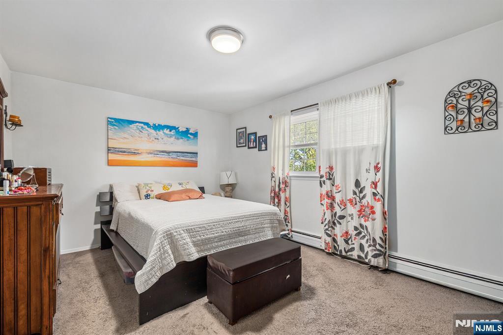 22 Acorn Road