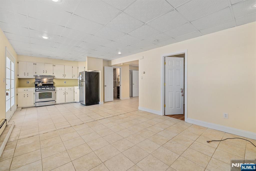 22 Acorn Road