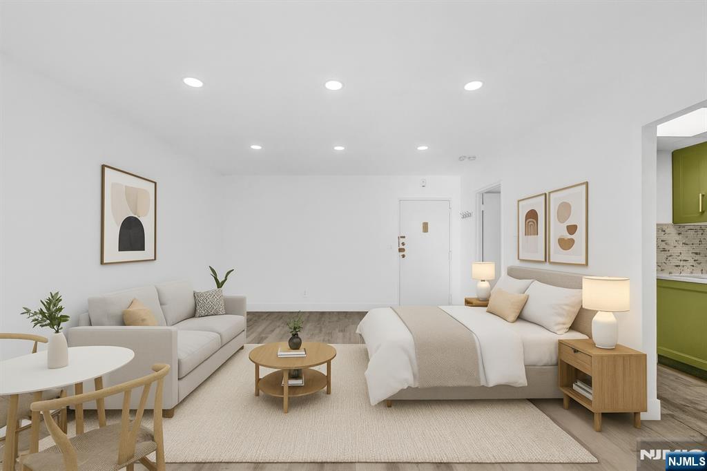 1111 River Road G28