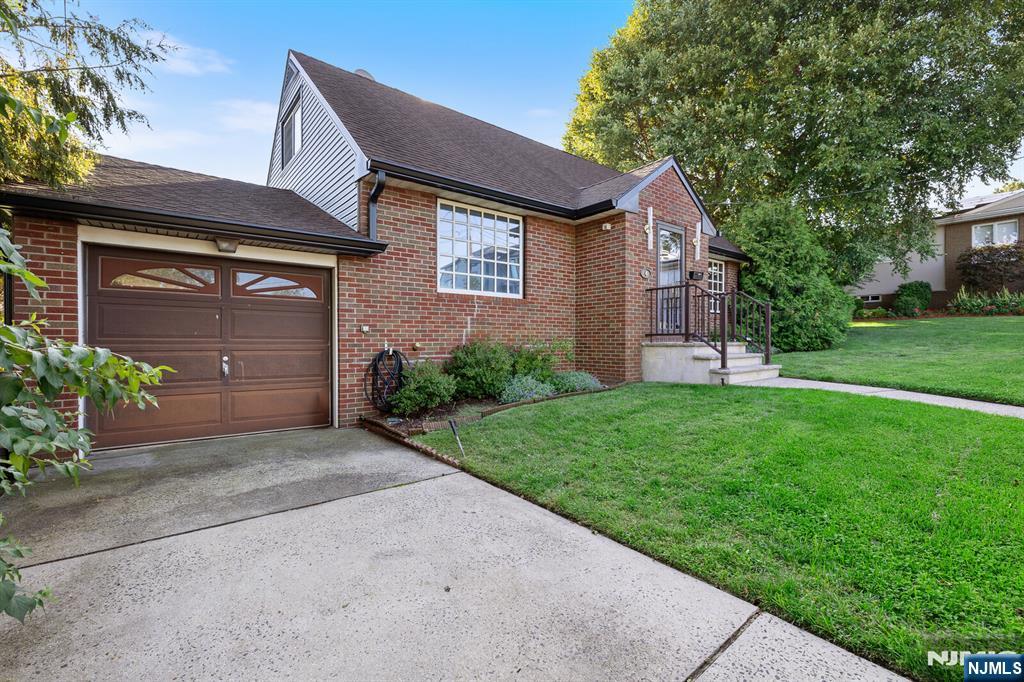 4 Gail Place