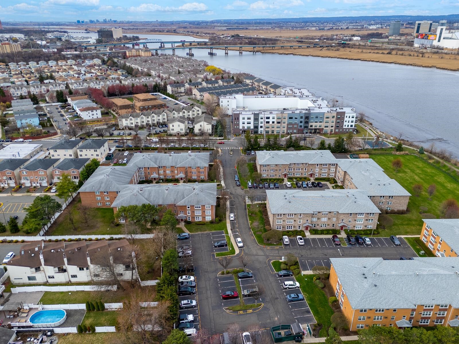 35 RIVERVIEW CT Unit: 35