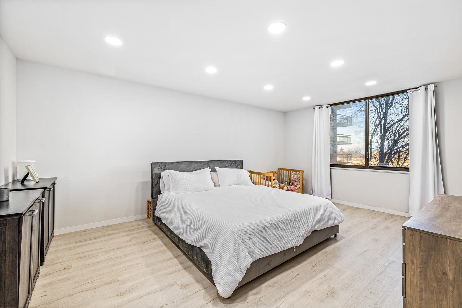 427 HARMON COVE TOWER Unit: 427