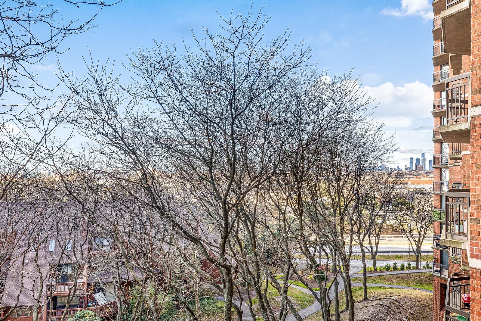 427 HARMON COVE TOWER Unit: 427