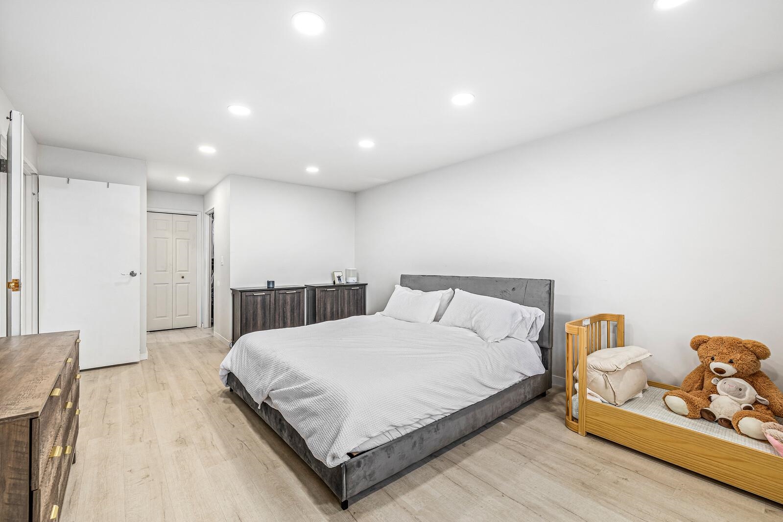 427 HARMON COVE TOWER Unit: 427