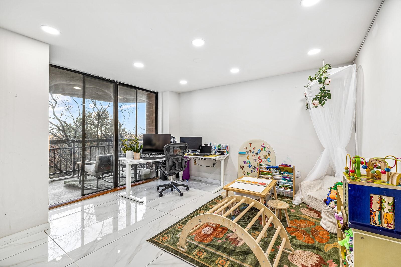 427 HARMON COVE TOWER Unit: 427