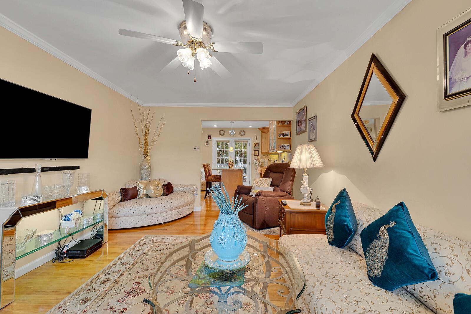 347 MANSFIELD AVE
