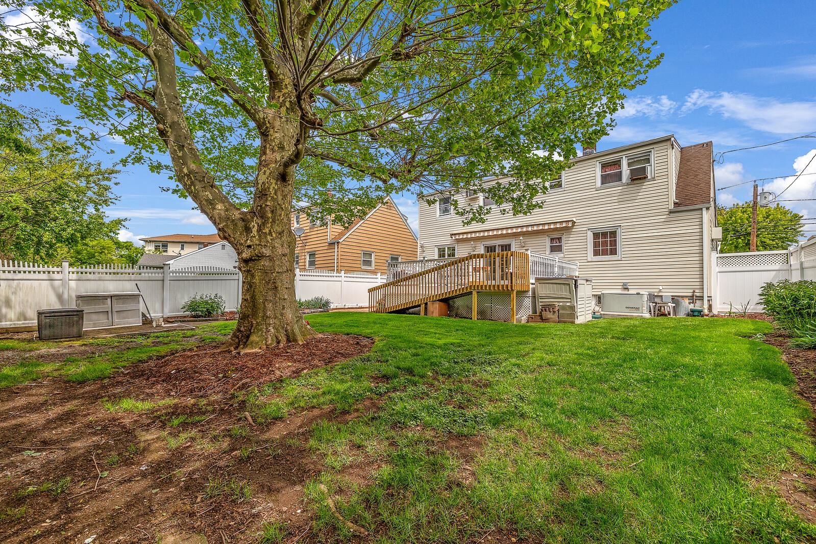 347 MANSFIELD AVE