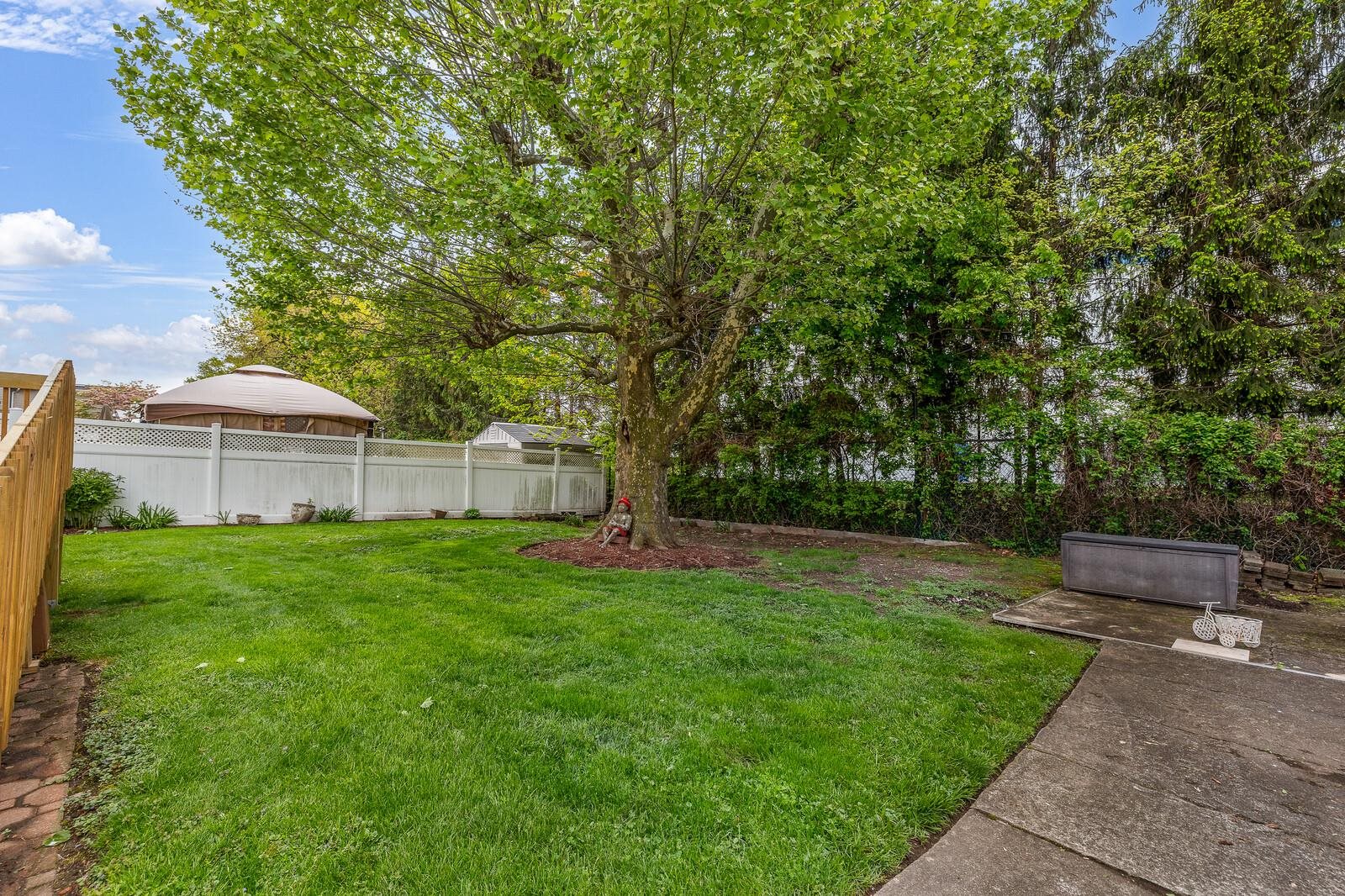347 MANSFIELD AVE
