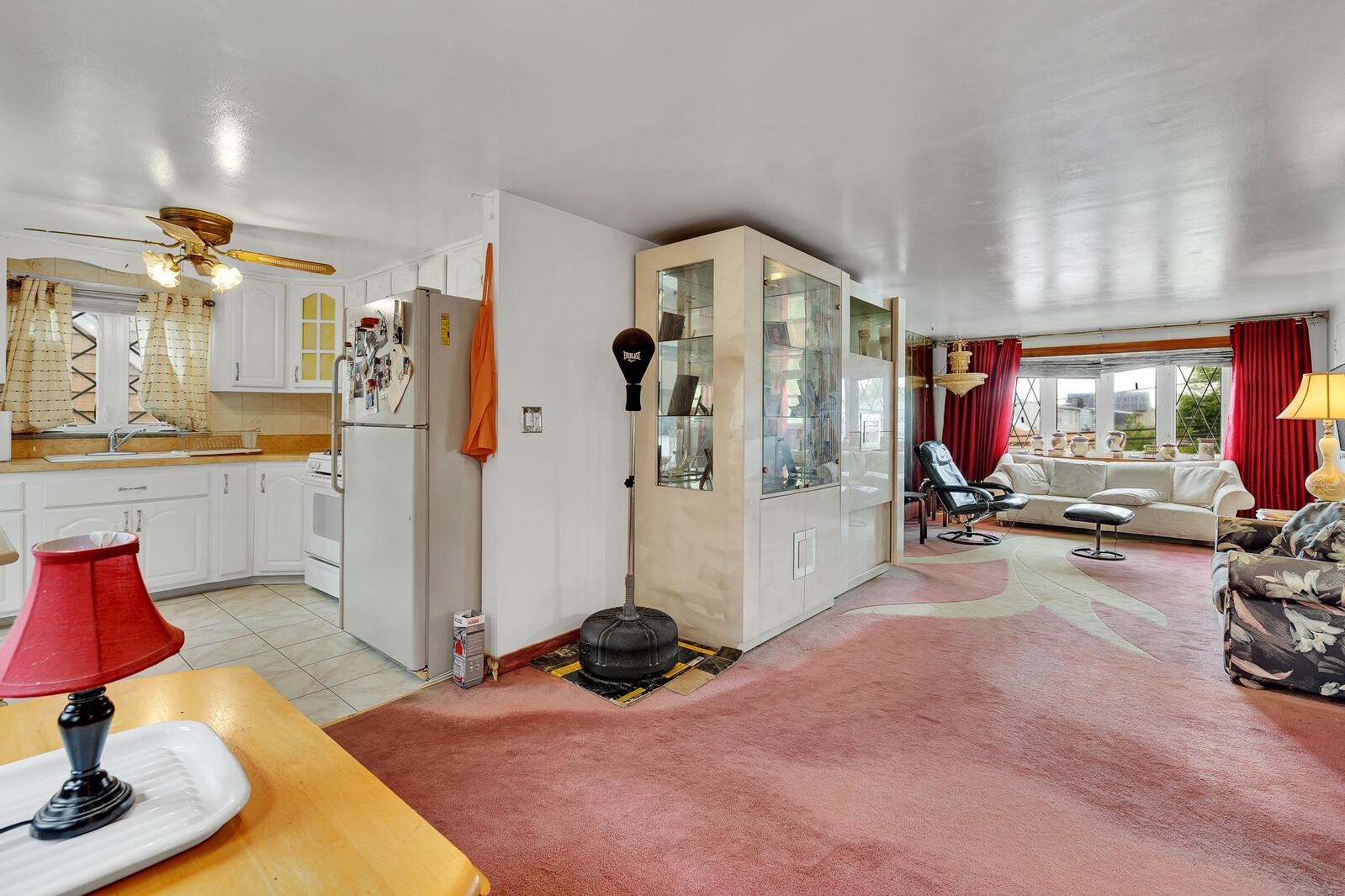 347 MANSFIELD AVE