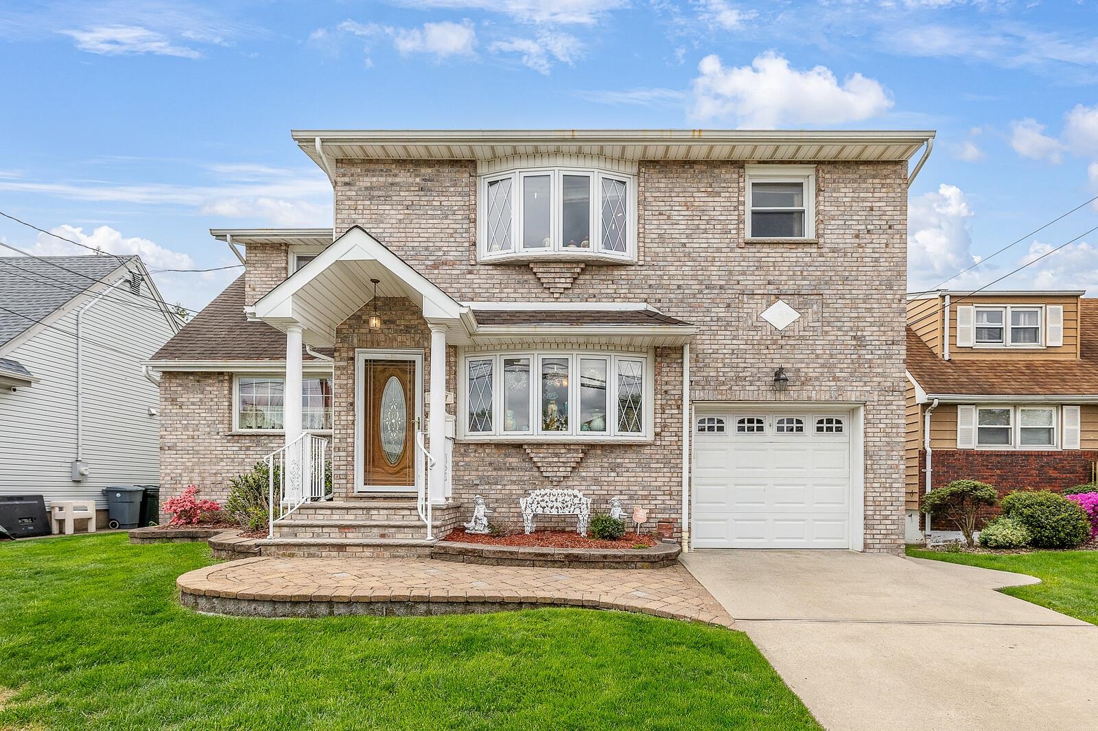 347 MANSFIELD AVE