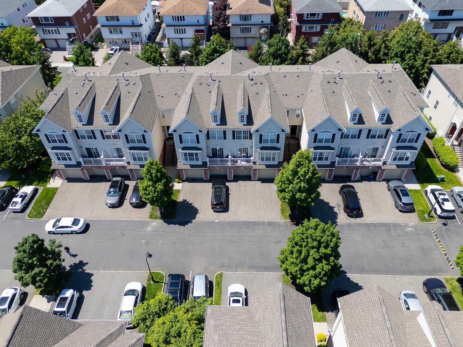 196 BLUE HERON DR Unit: 196