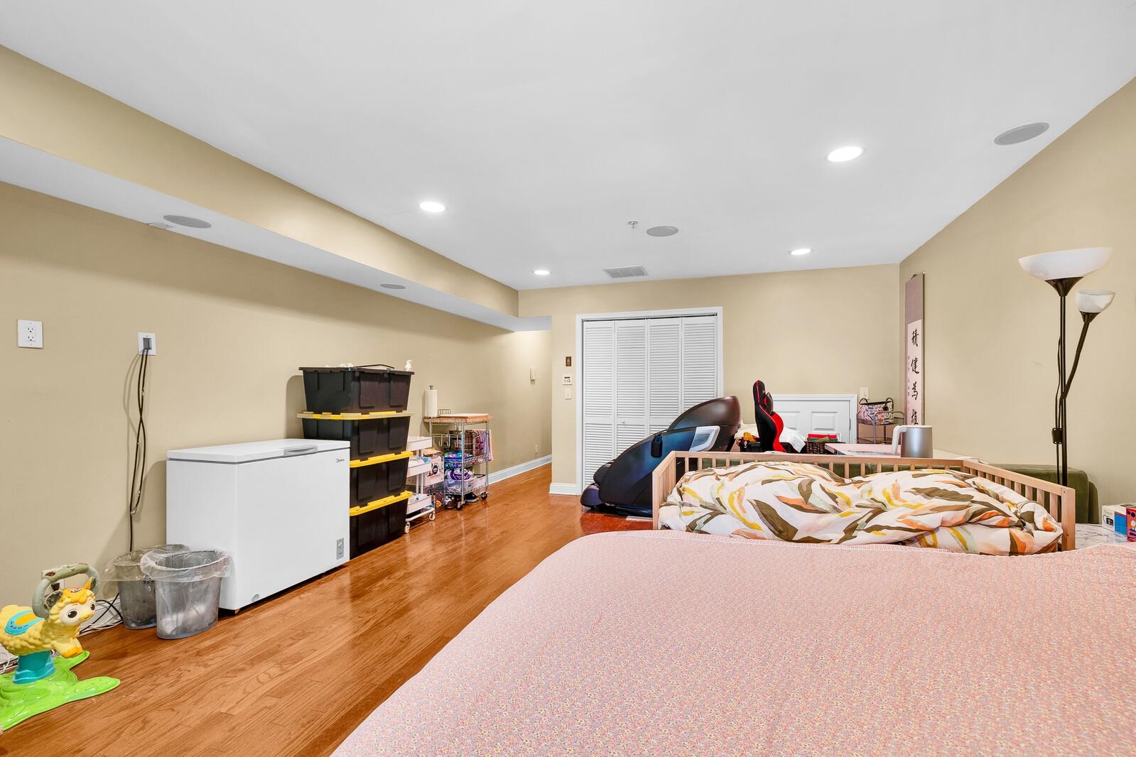 196 BLUE HERON DR Unit: 196