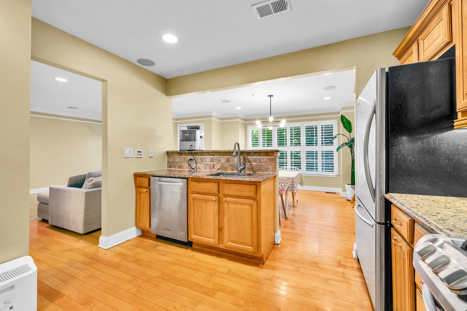 196 BLUE HERON DR Unit: 196