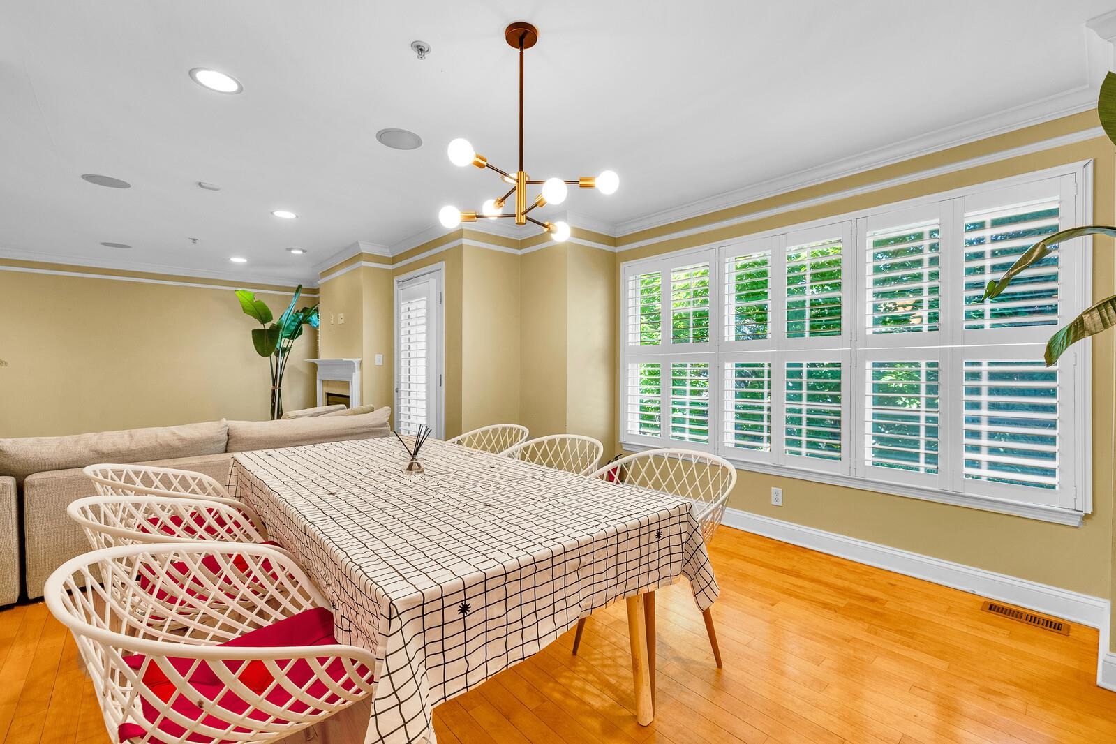 196 BLUE HERON DR Unit: 196