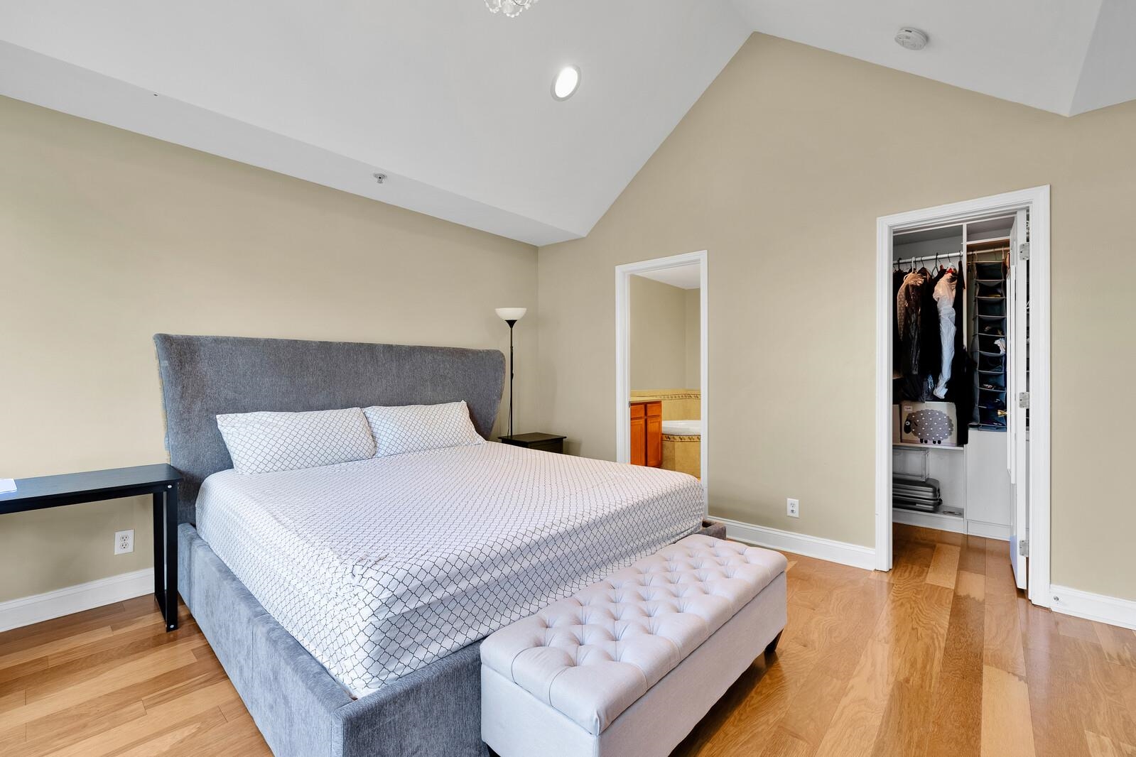 196 BLUE HERON DR Unit: 196