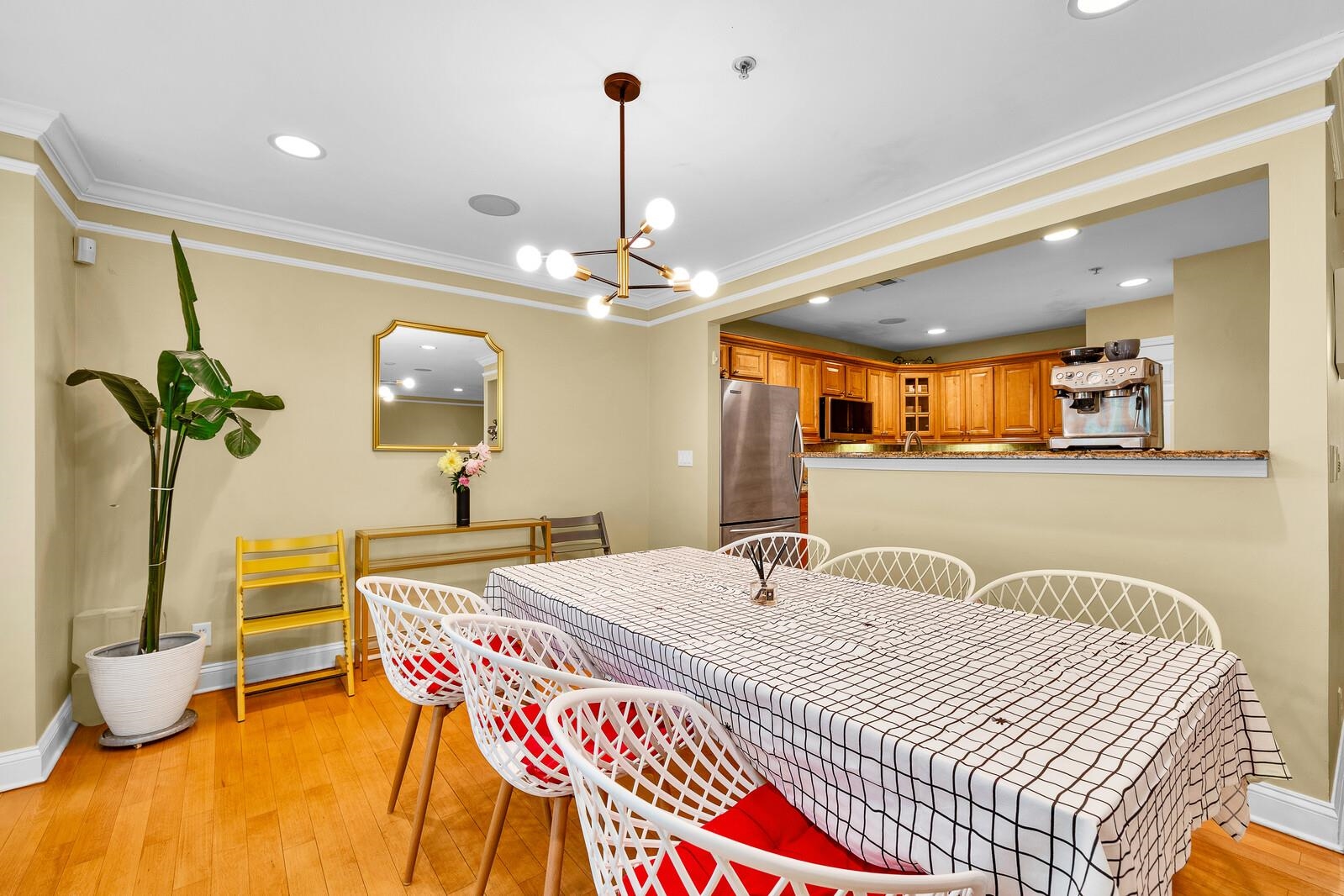 196 BLUE HERON DR Unit: 196