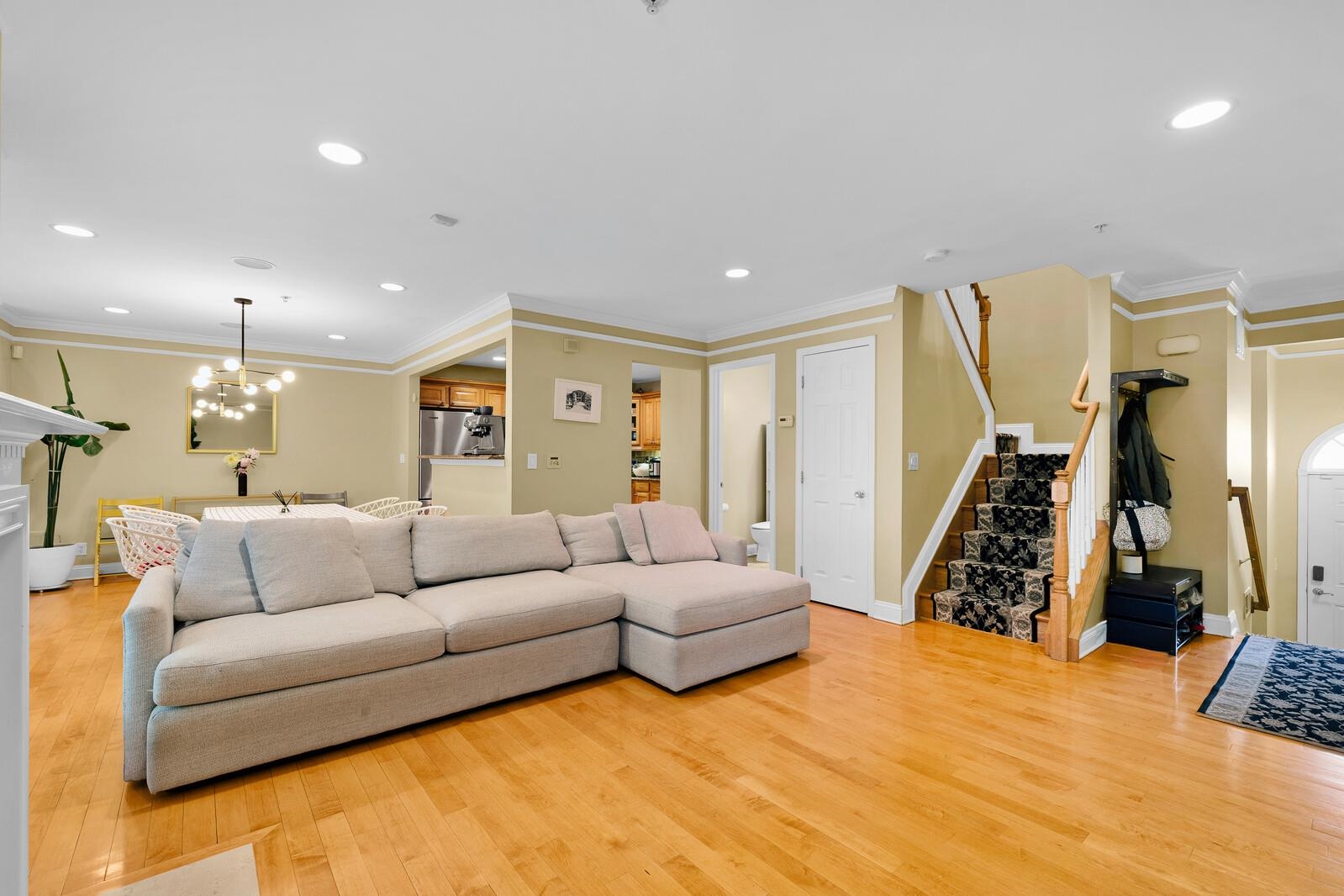 196 BLUE HERON DR Unit: 196