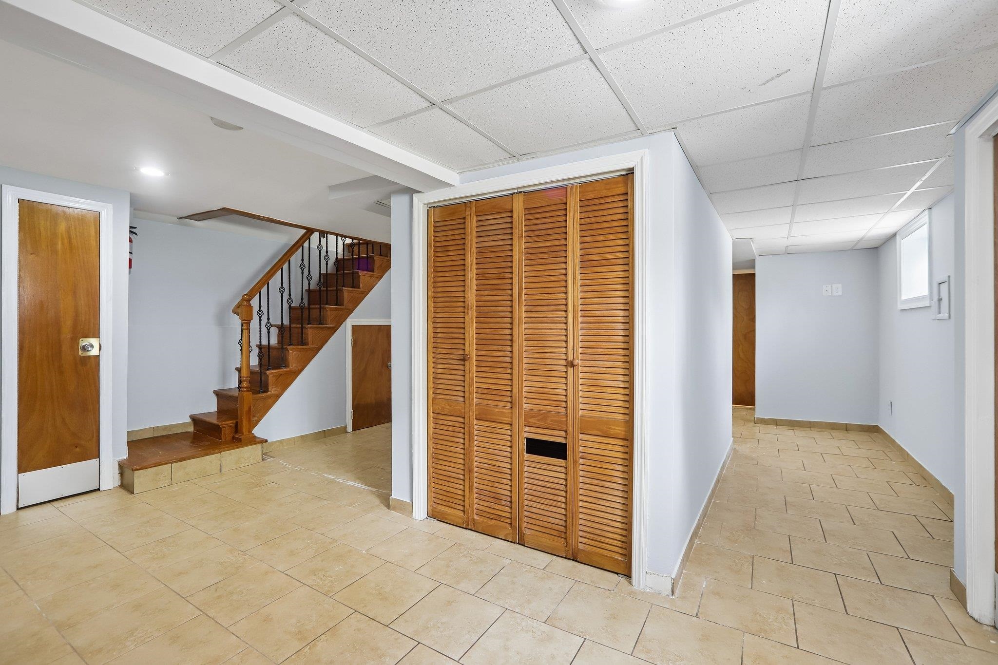 310 CENTRE AVE