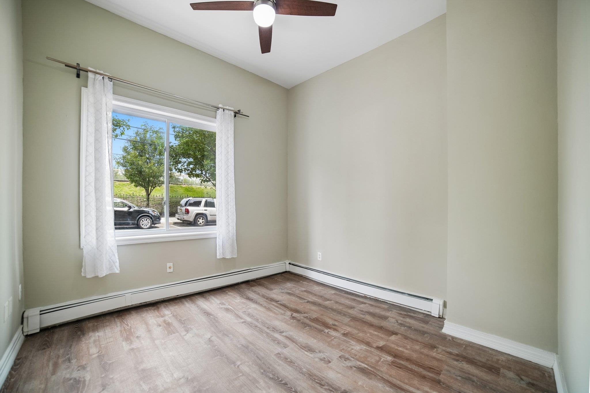 153 20TH ST Unit: 1