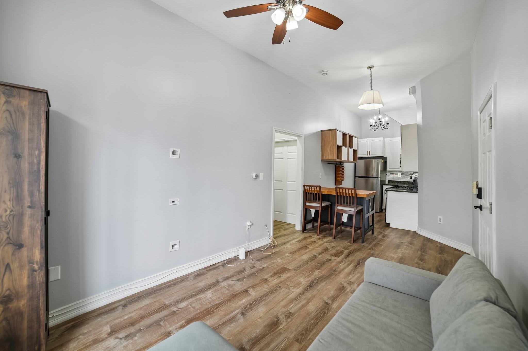 153 20TH ST Unit: 1