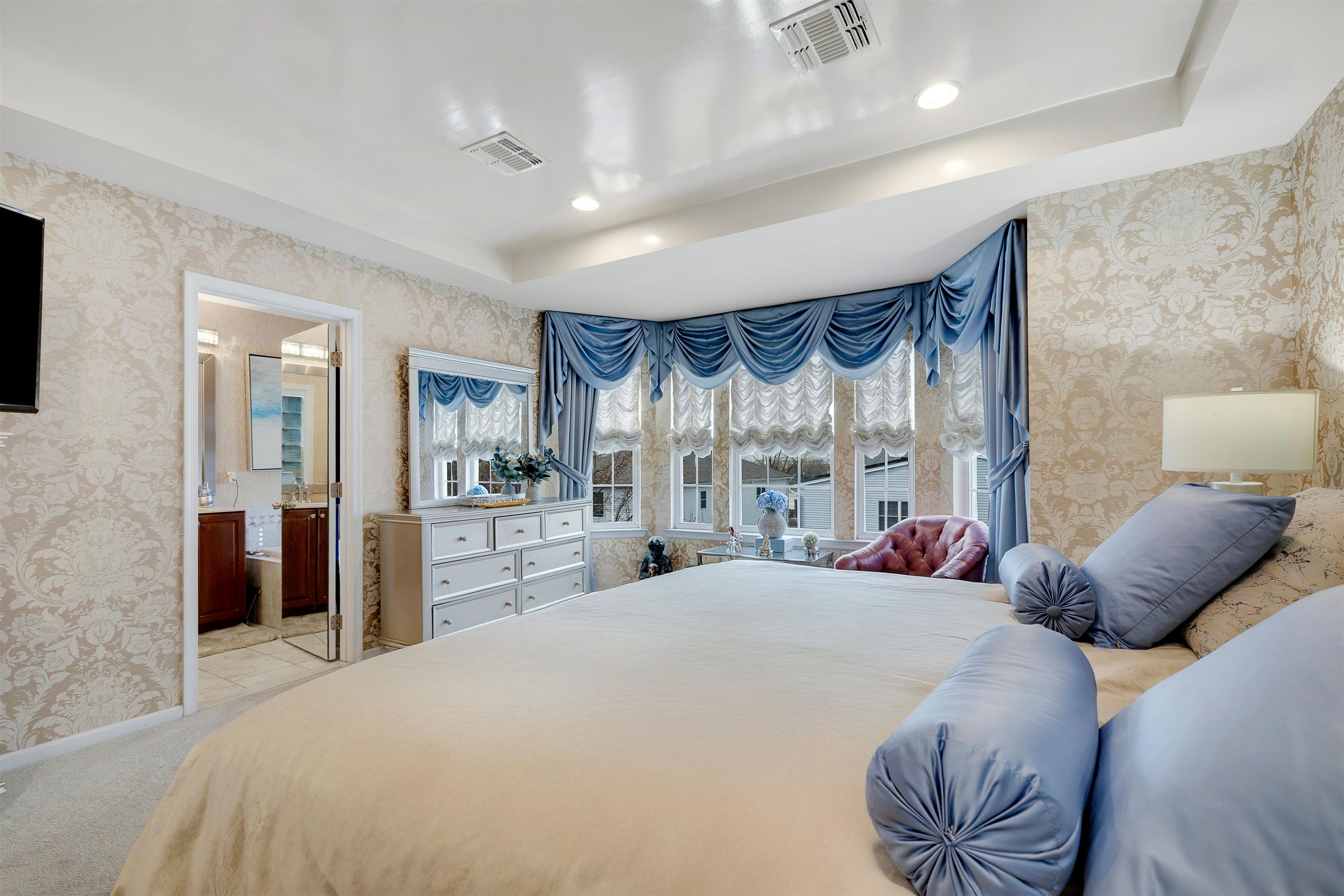5 CREEKSIDE CT