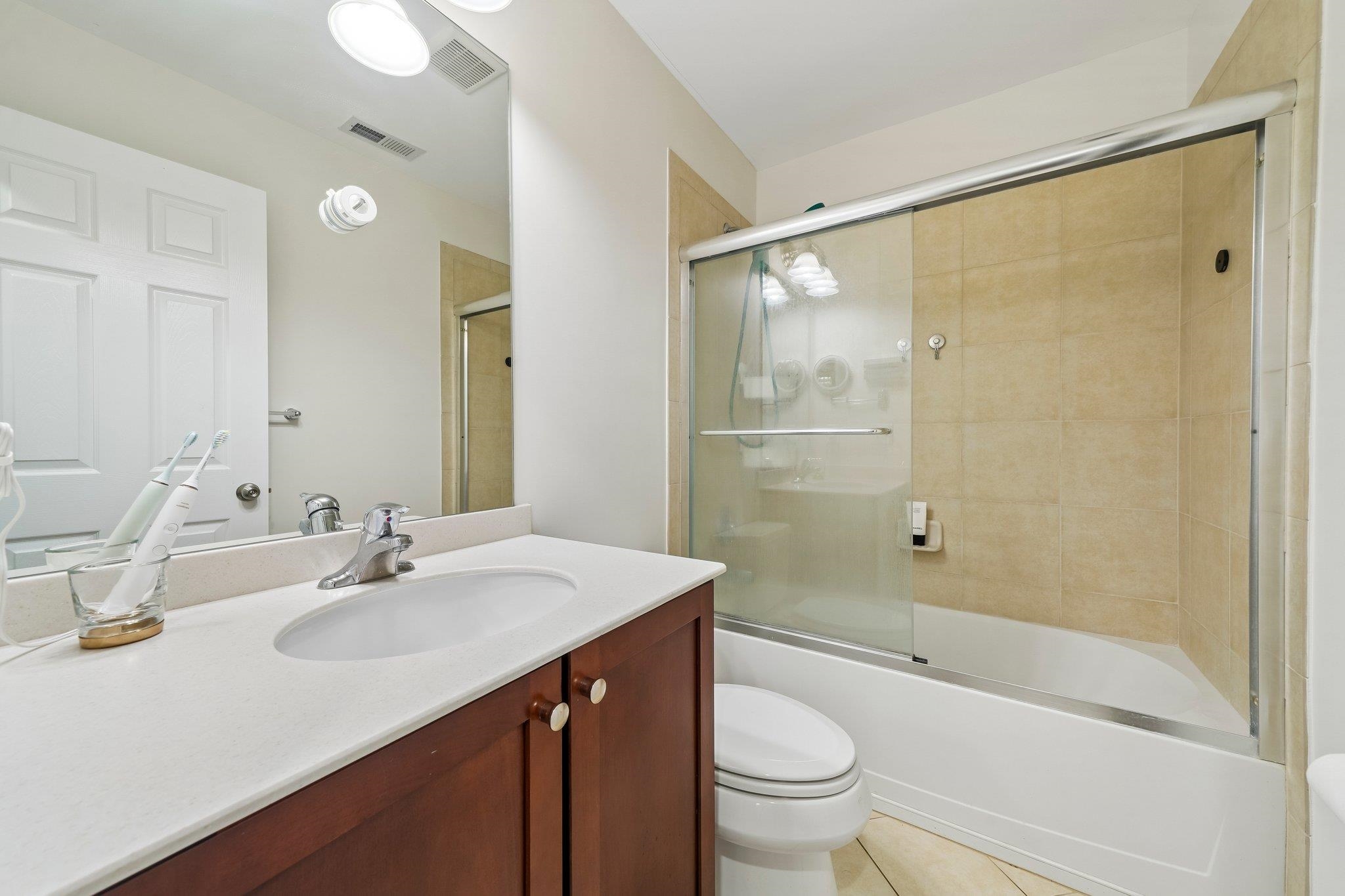 21 CREEKSIDE CT