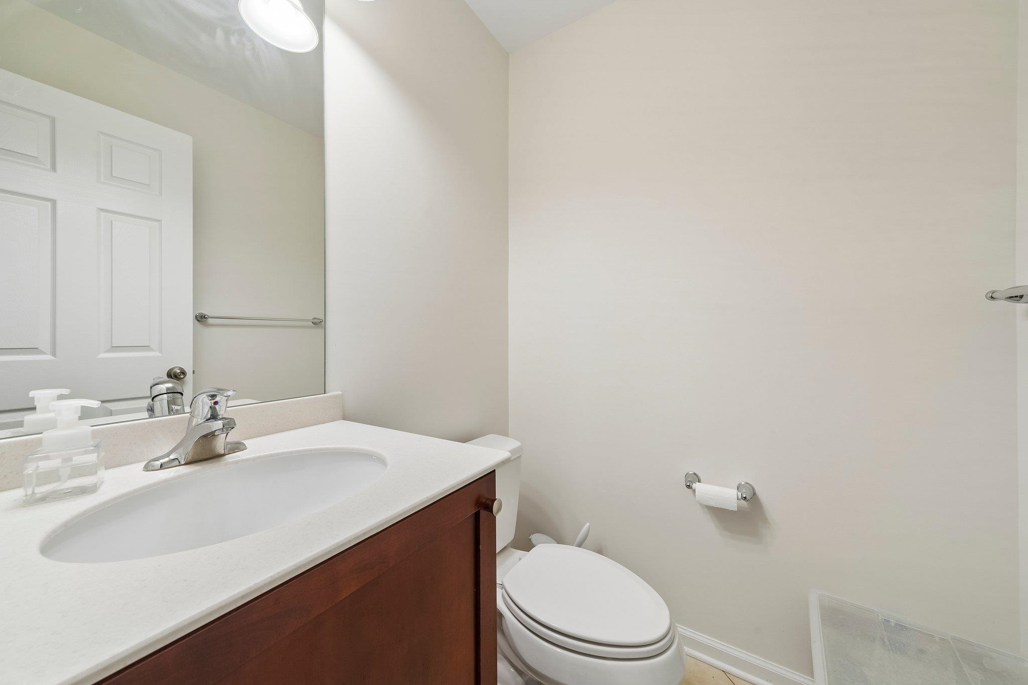 21 CREEKSIDE CT