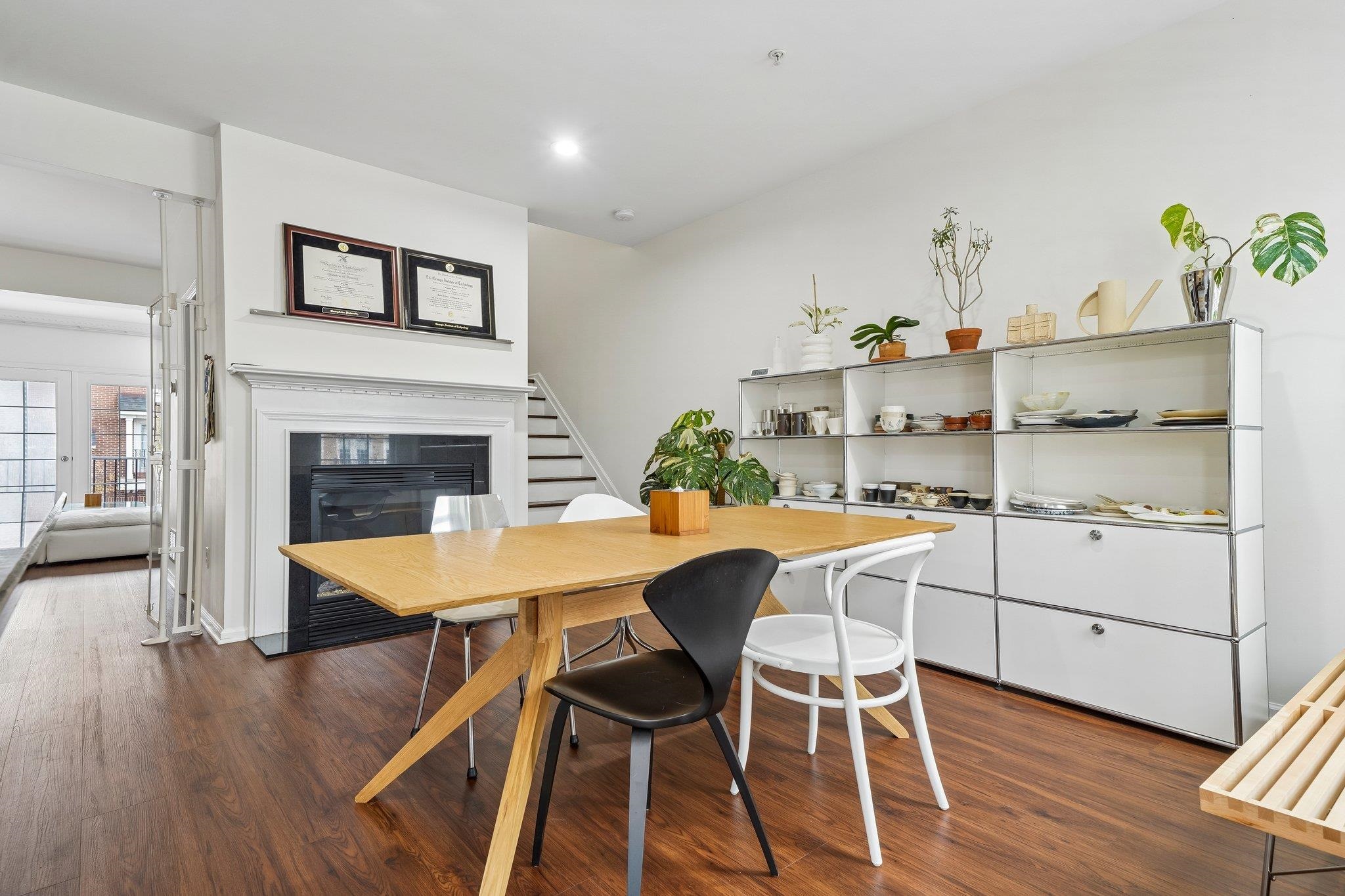 21 CREEKSIDE CT