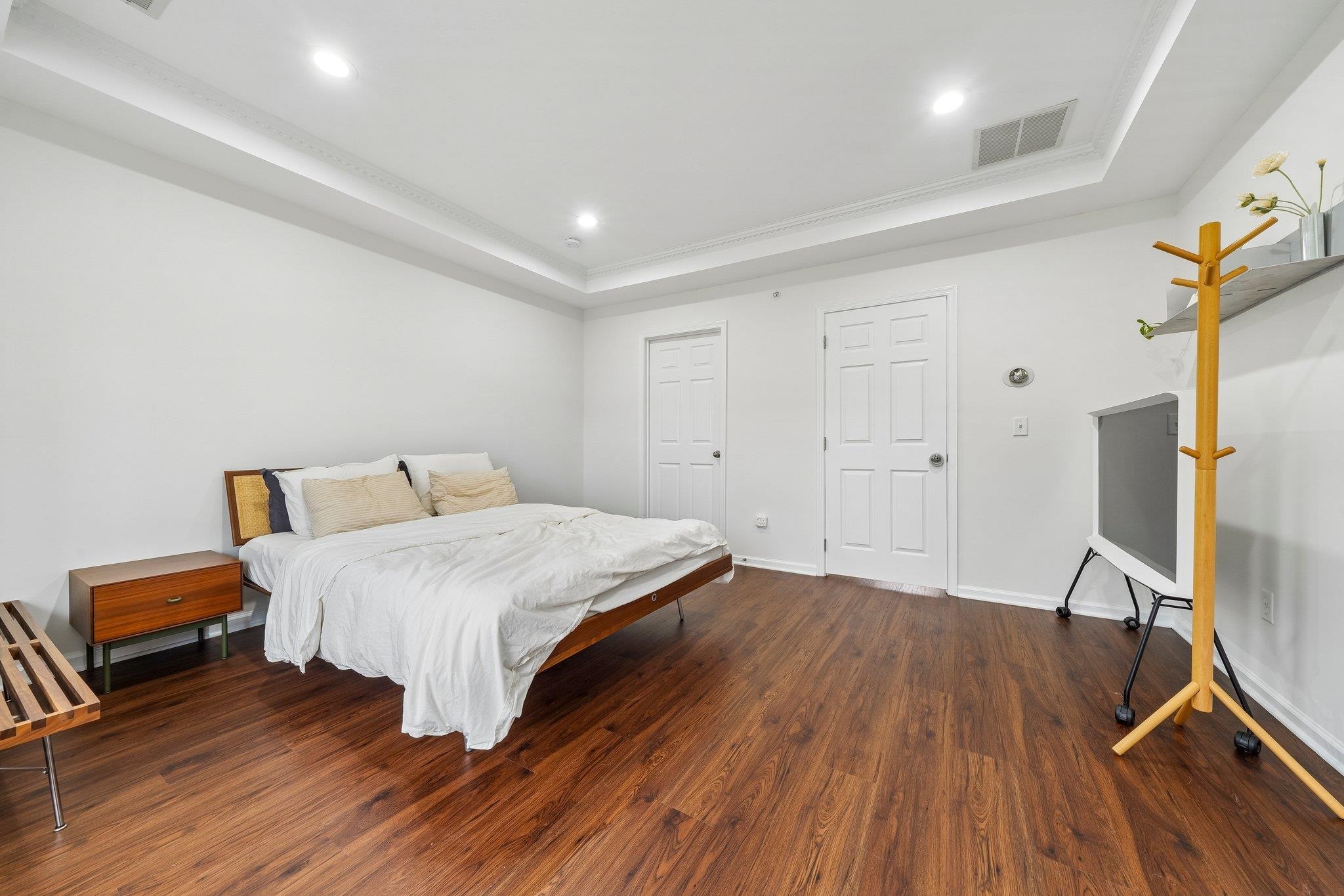 21 CREEKSIDE CT