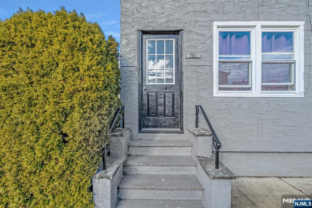 781 2nd Street