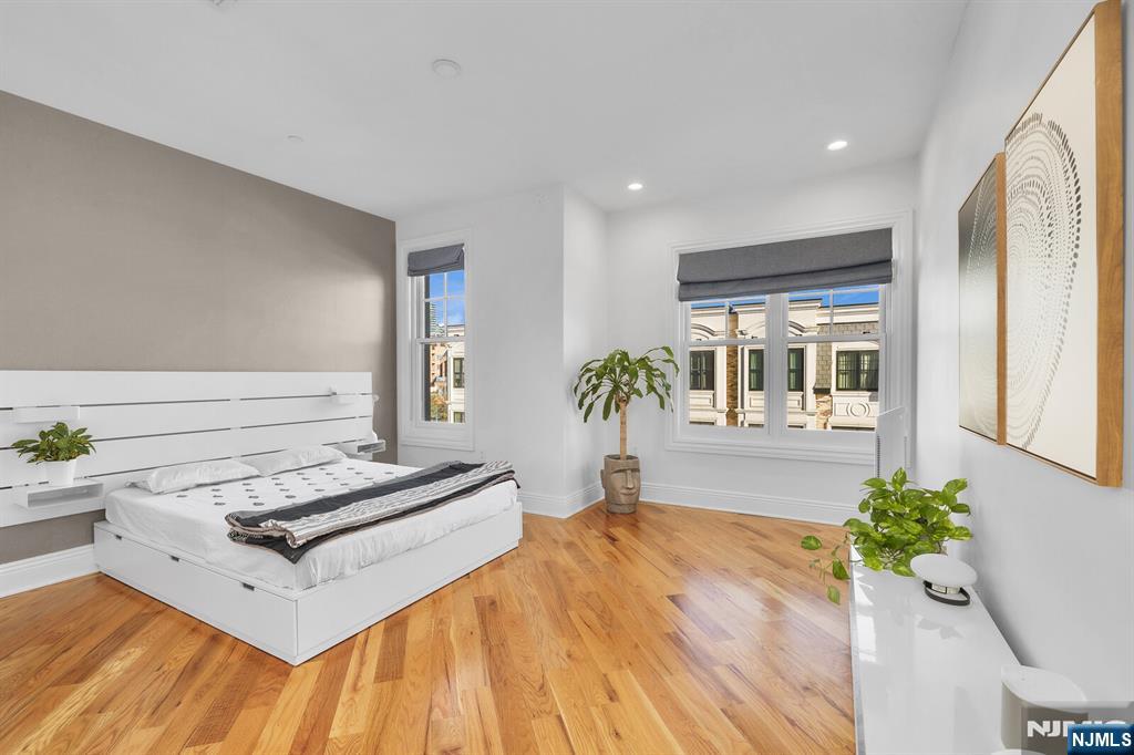 44 Marquis Court 44