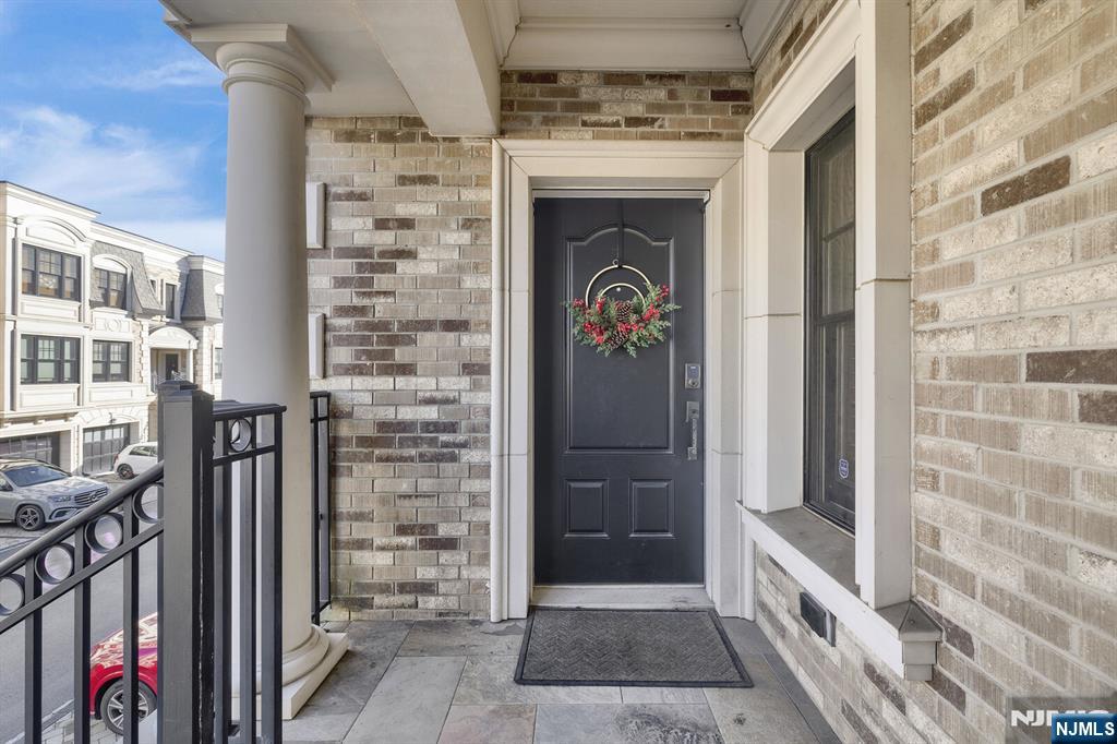 44 Marquis Court 44