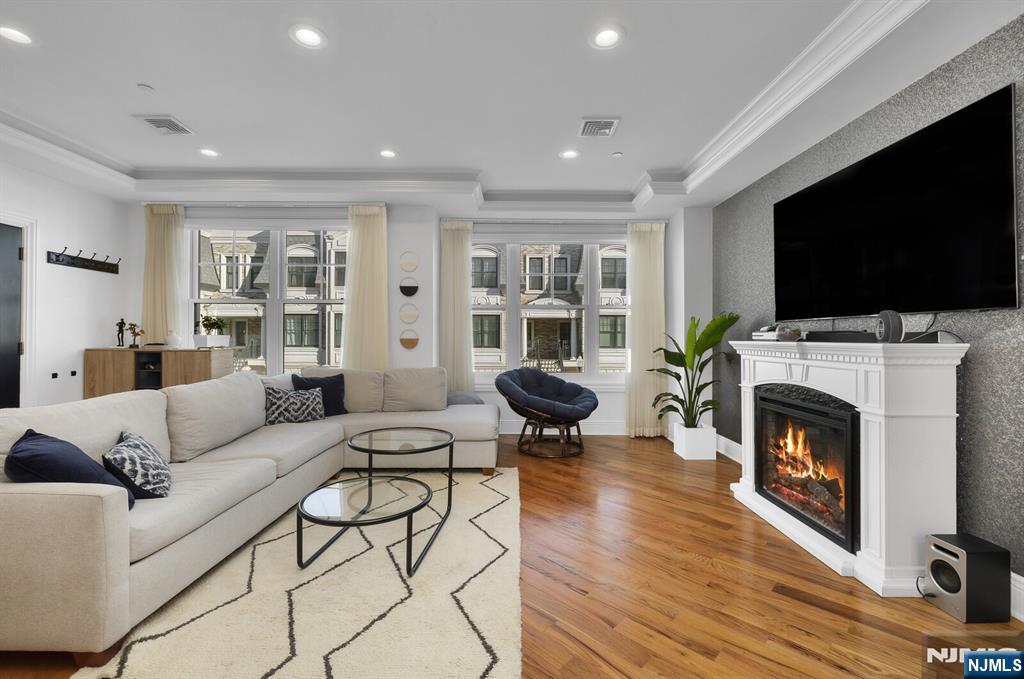 44 Marquis Court 44