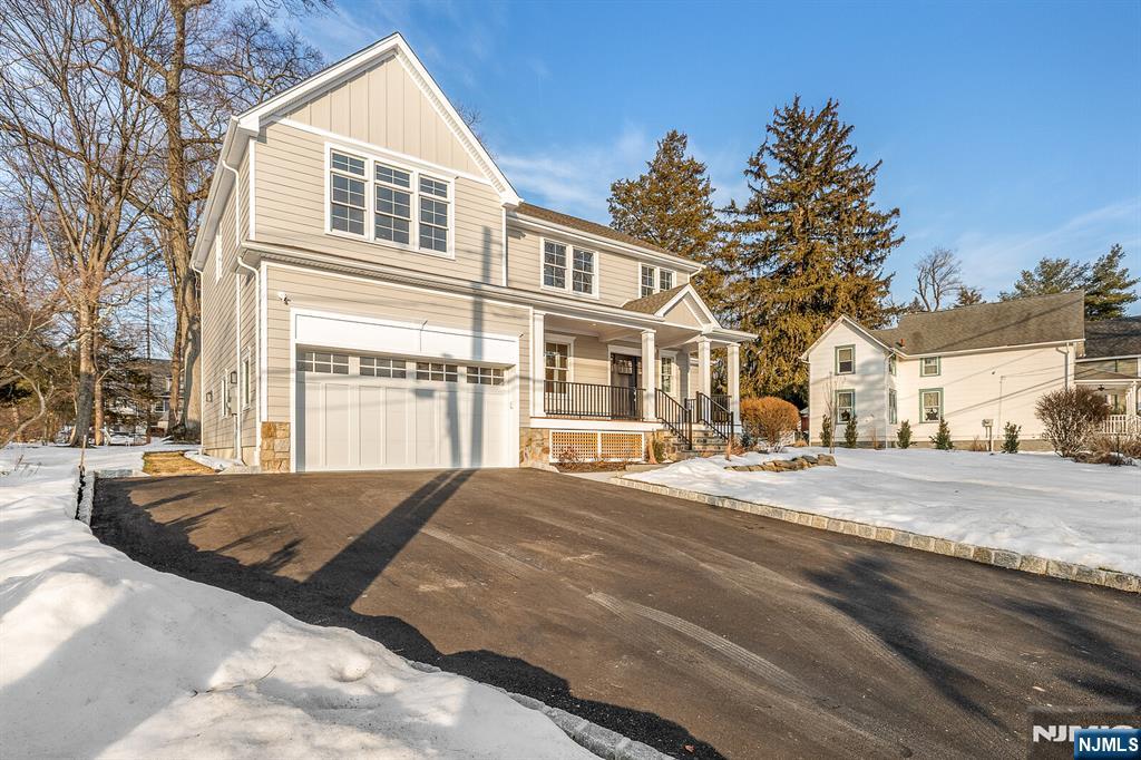 62 Colony Avenue