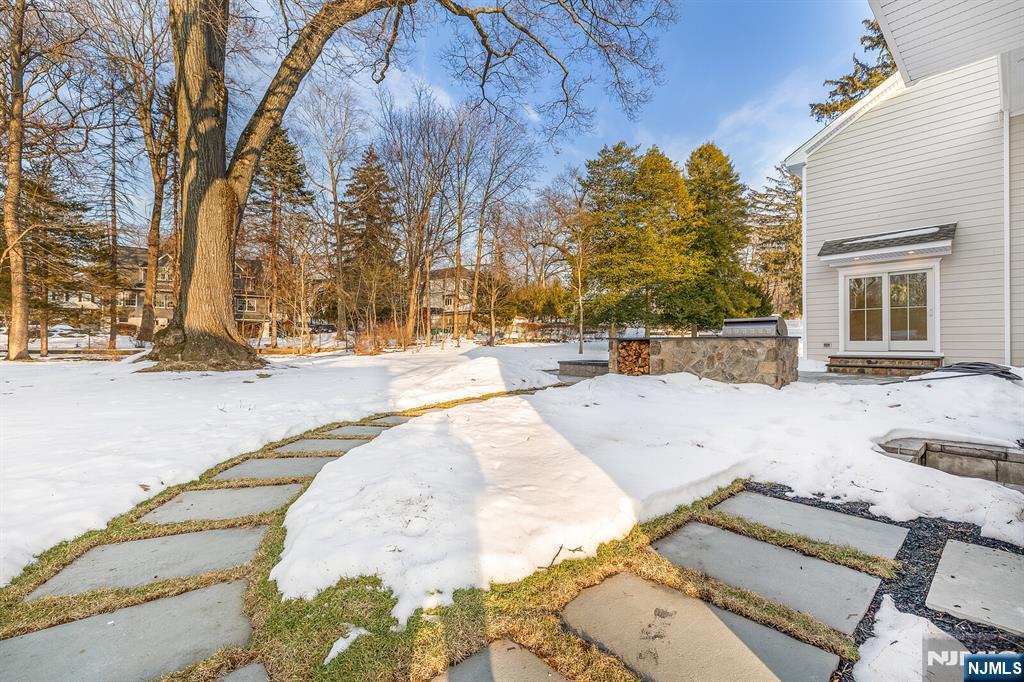 62 Colony Avenue