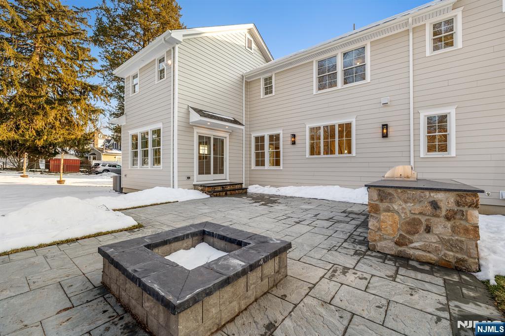 62 Colony Avenue